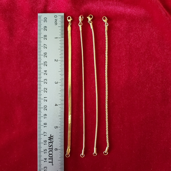 4 gold tone chain bracelets - Picture 6 of 6